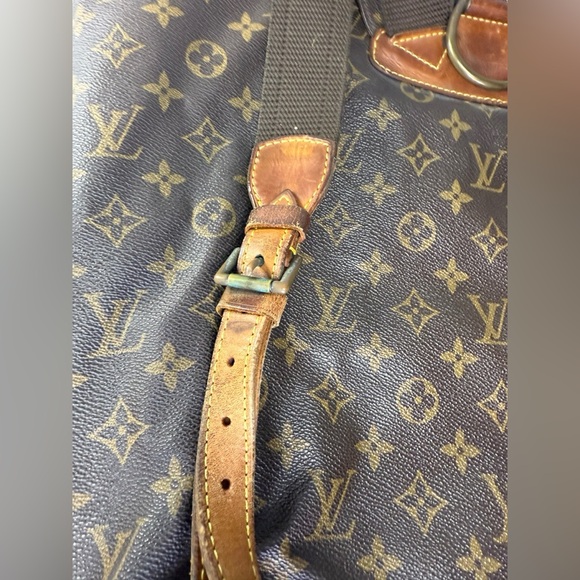 LOUIS VUITTON Monogram Montsouris GM Backpack - Picture 14 of 16